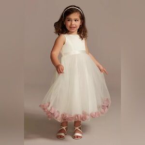 DAVID'S BRIDAL
Satin Tulle Wedding Flower Girl Dress with Colored Petals